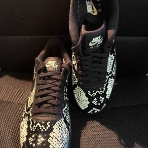 Air Force 1 Foamposite Pro Cup Snakeskin Edition AJ3664-300